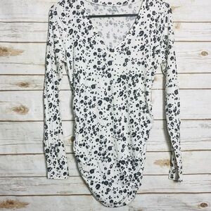 Motherhood Black and White Floral Long Sleeve Top